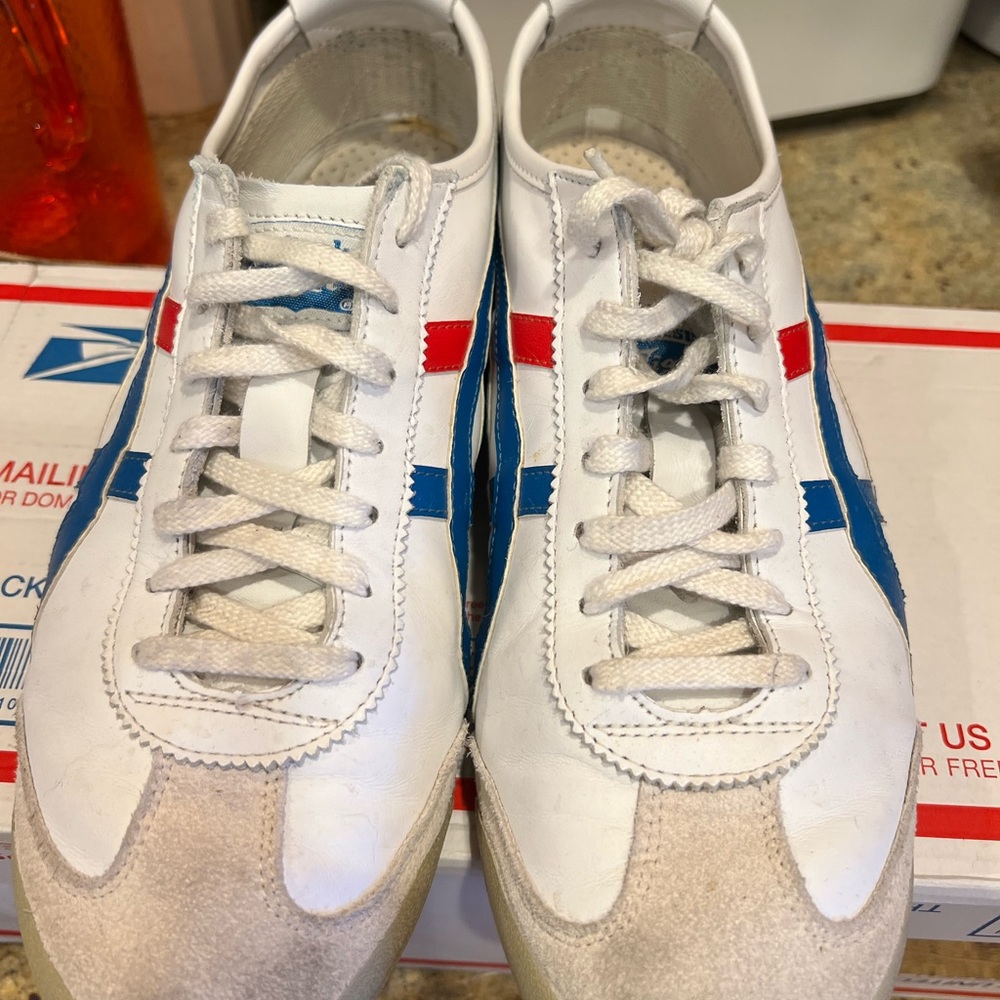 ASICS Onitsuka Tiger Mexico ‘66 shoes size 11-1/2